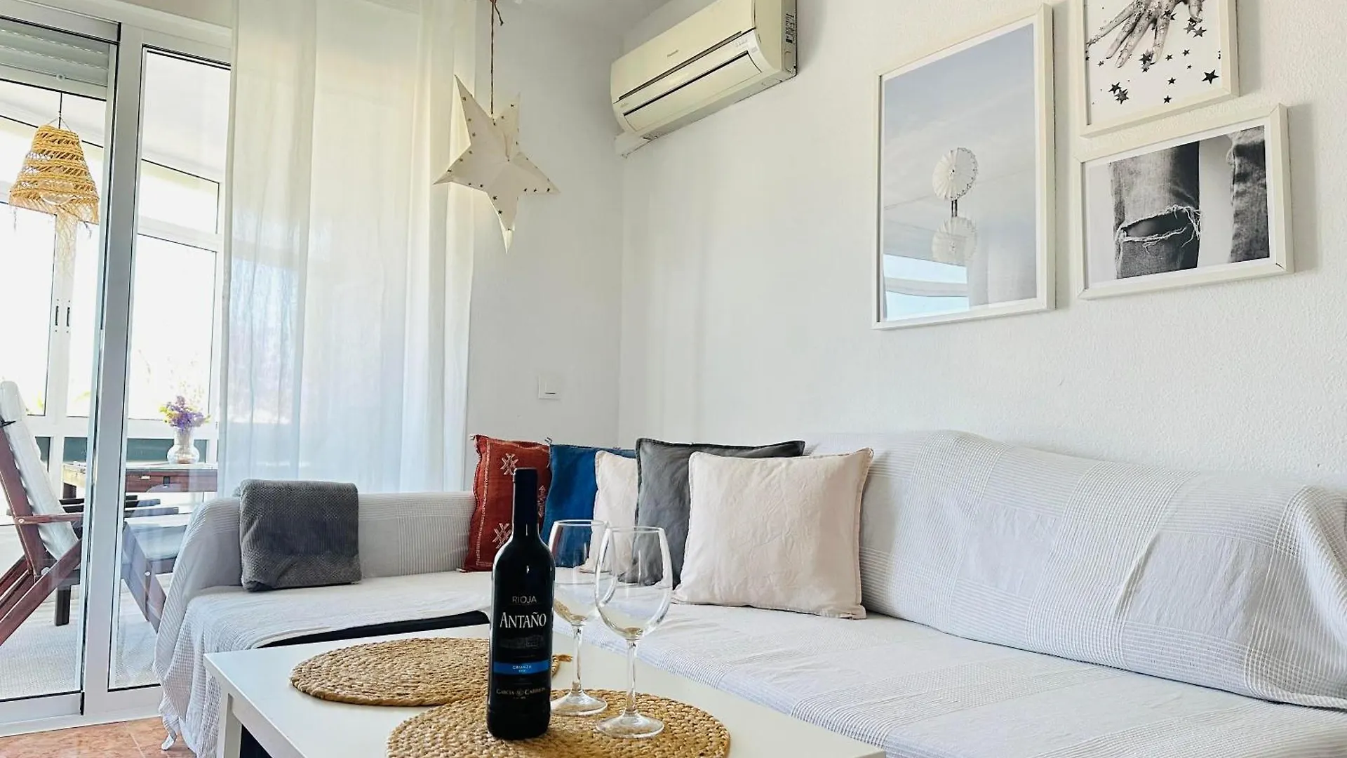 Charming & Cosy Beach Apartment Torremolinos 0*,